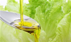Ελαιόλαδο: 4 ιδιότητες που «επιβάλλουν» την καθημερινή κατανάλωση
