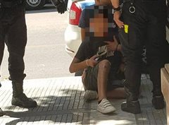 Θεσσαλονίκη - Έσπαγαν αυτοκίνητα στο κέντρο για να κλέψουν μέρα μεσημέρι!