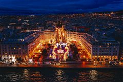 Σήμερα η Πλατεία Αριστοτέλους μεταμορφώνεται σε ραδιοφωνικό σταθμό