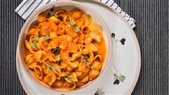 Κοχύλια με γαρίδες με πάπρικα