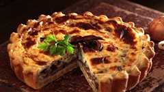 Τάρτα με μανιτάρια, μπέικον και μπεσαμέλ