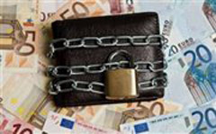 Με δεσμευμένους τραπεζικούς λογαριασμούς 1 εκατ. Ελληνες