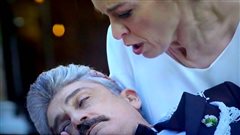 Ο Αντώνης γαμπρός με μια σφαίρα στο κεφάλι, στην αγκαλιά της Μαρίνας: Το μεγάλο φάουλ στη σκηνή του «Σασμού» που συγκλόνισε (Pics & Tweets)